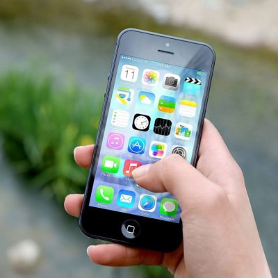 ニュース読み上げをしてくれるおすすめアプリと便利な利用方法を紹介